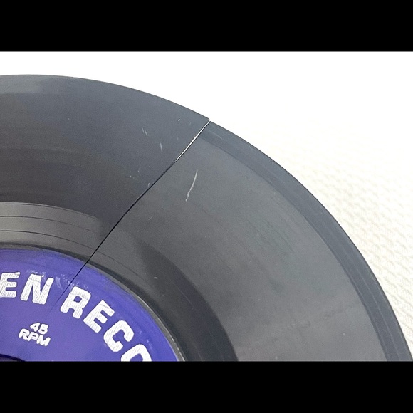 Rumpelstiltskin / Princess and The Pea Little Golden Book 45 Record Read & Hear. - Picture 6 of 6